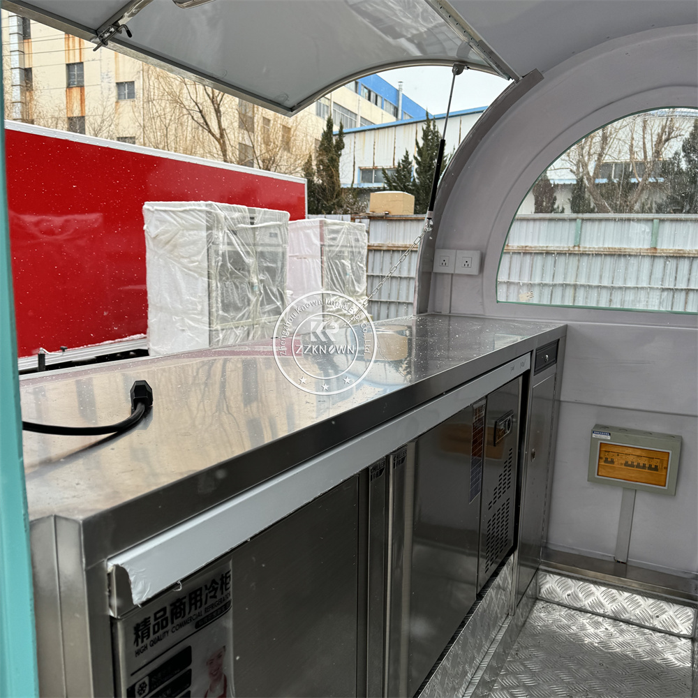 Chariot de restauration commer - Commercial Kitchen Trailer avis et prix